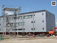 Ｍ社３階建重量鉄骨造建物移設工事(900トン)